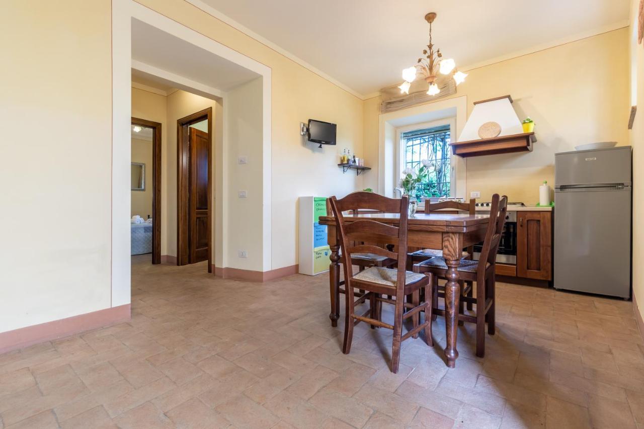 La Casa Medioevale Bed & Breakfast Lamporecchio Exterior photo